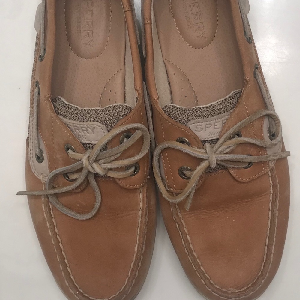 Sperry bluefish boat shoe. Women’s